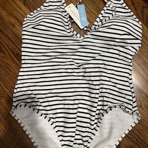 CUPSHE Black and White Striped Swimsuit - XL